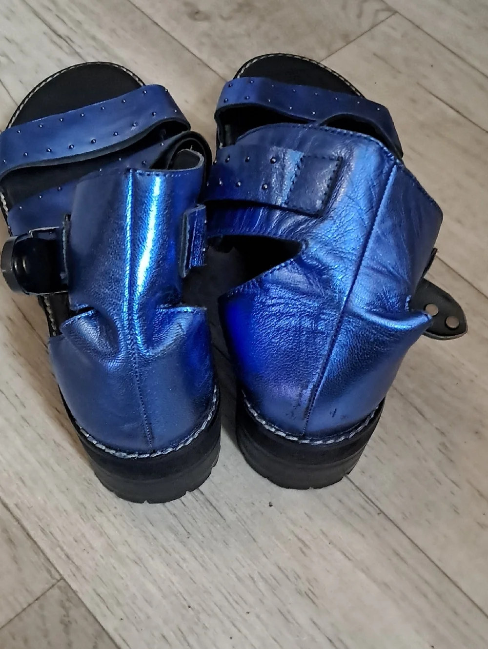 ASOS Metallic Blue Leather Studded Sandals Size 3 Statement Shoes Chunky 80's